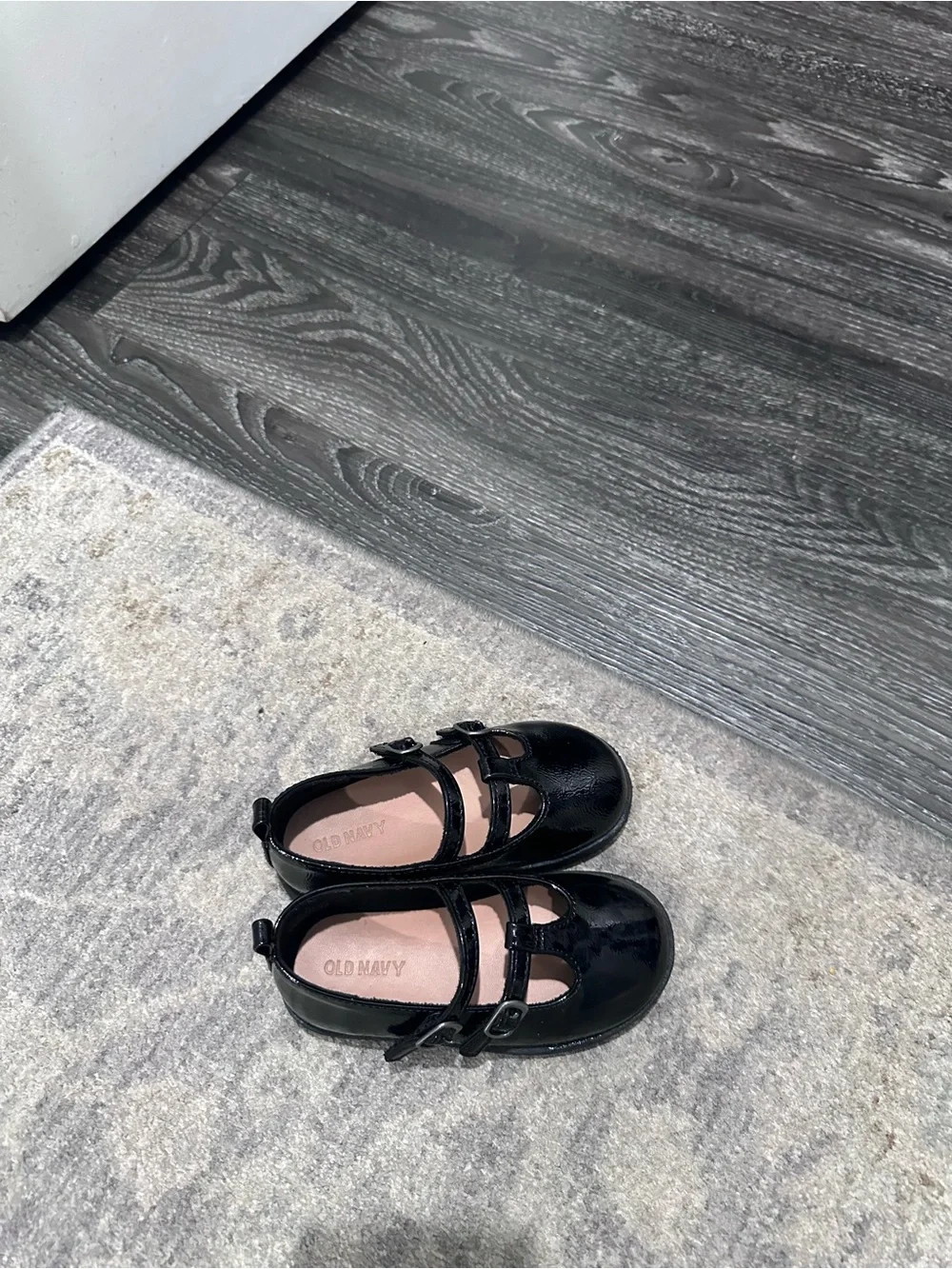 Old Navy shiny black